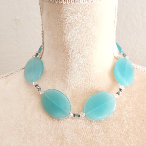 Smooth Blue Glass Pebbles Beaded Statement Collar Necklace w/ Ornate Clasp - Picture 1 of 7